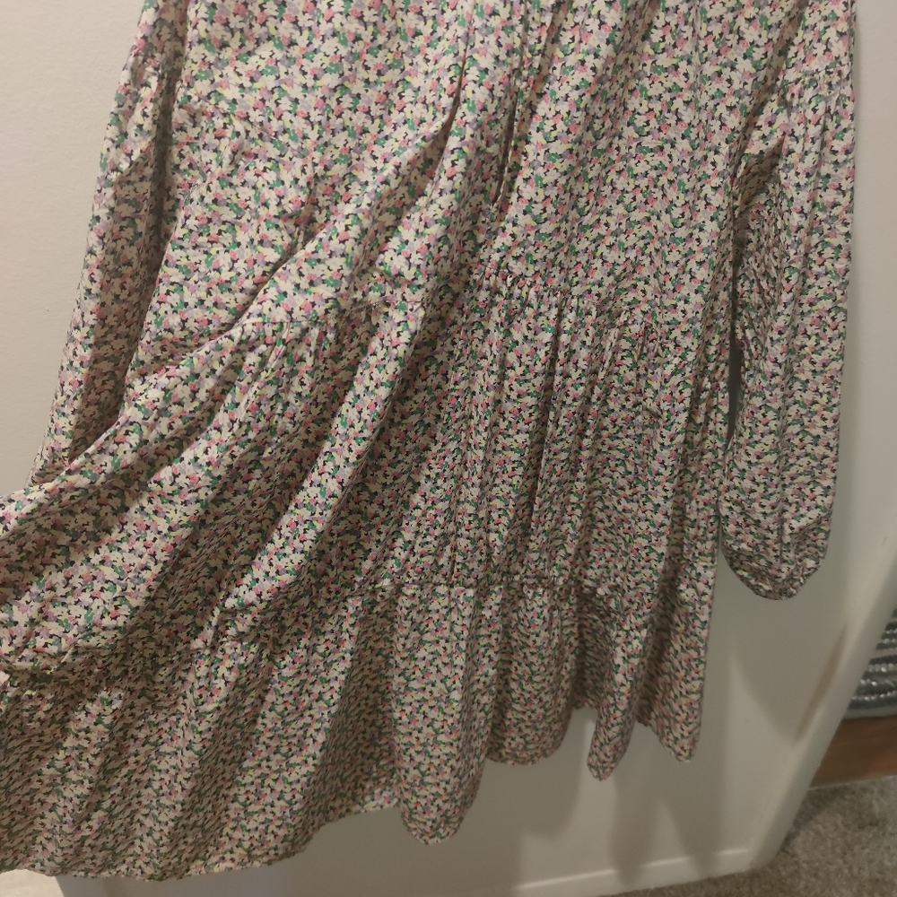 Floral Long Sleeve Dress - Picture 6 of 9